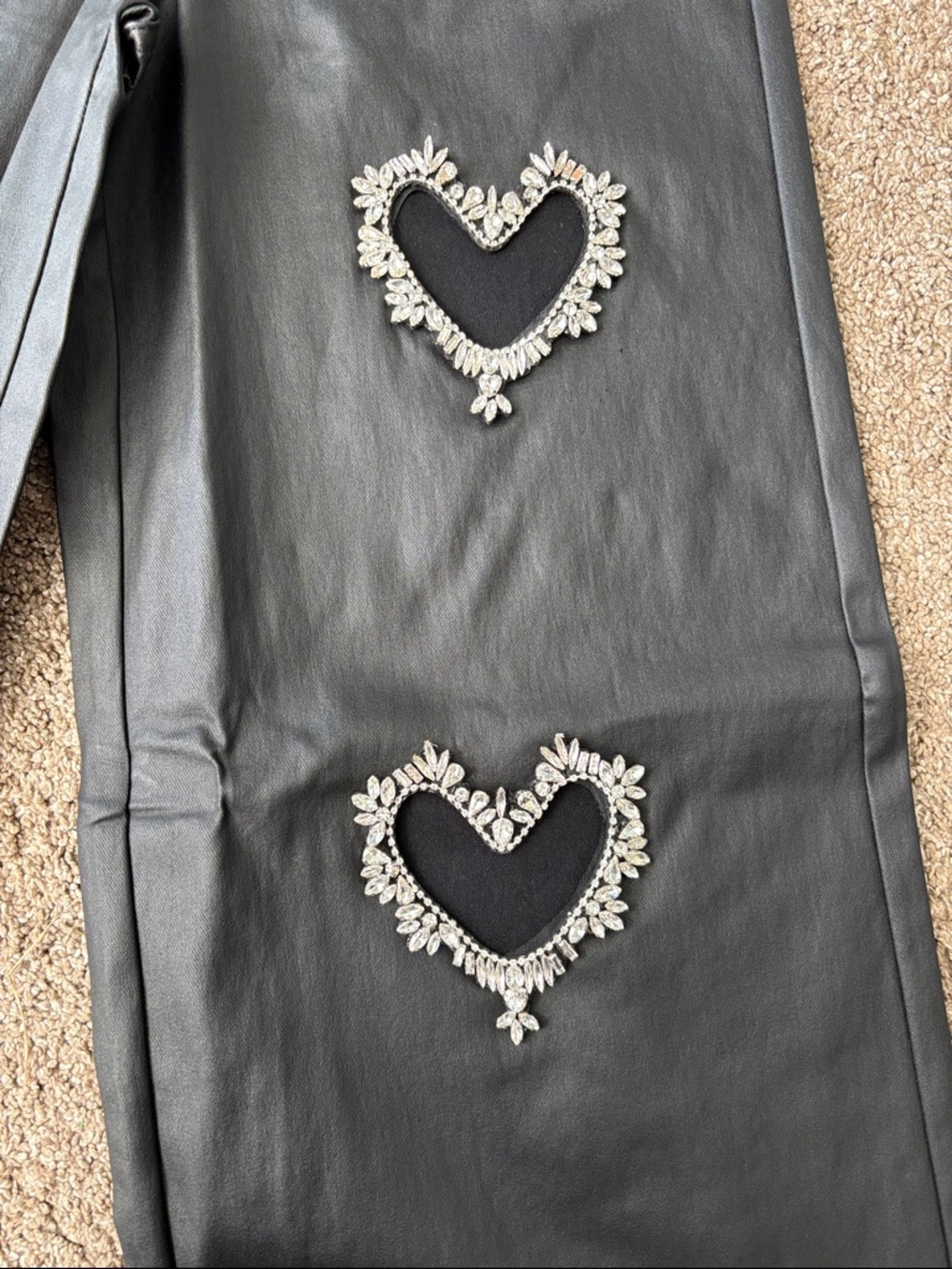 Black Wide-Leg Jeans with Heart Appliqué Trim - Picture 4 of 7